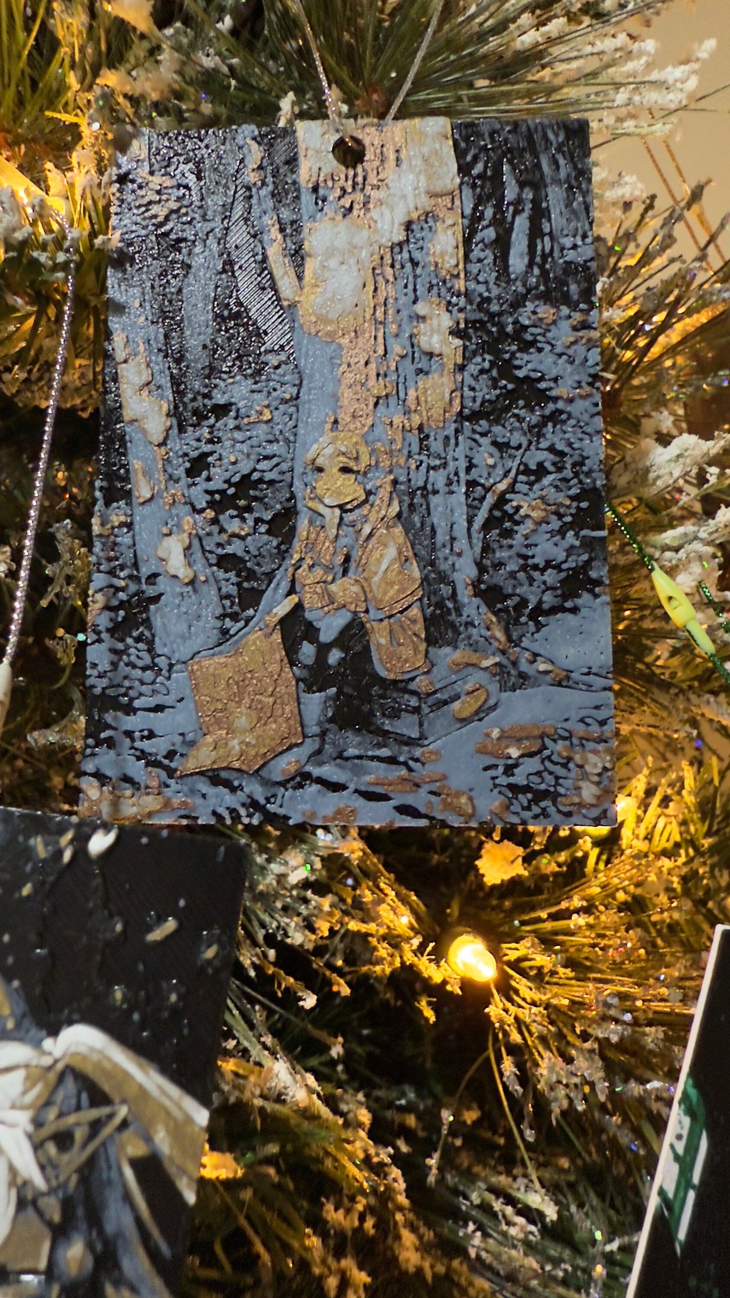Mage Wanders After Friends Die Christmas Ornaments 3D Printed Art Prints